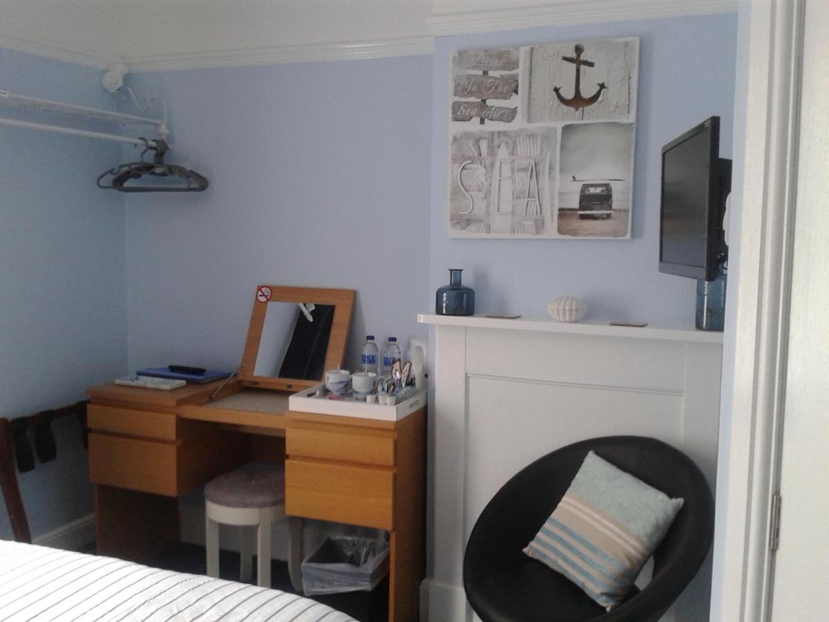 South Rising Guest House Poole Bagian luar foto