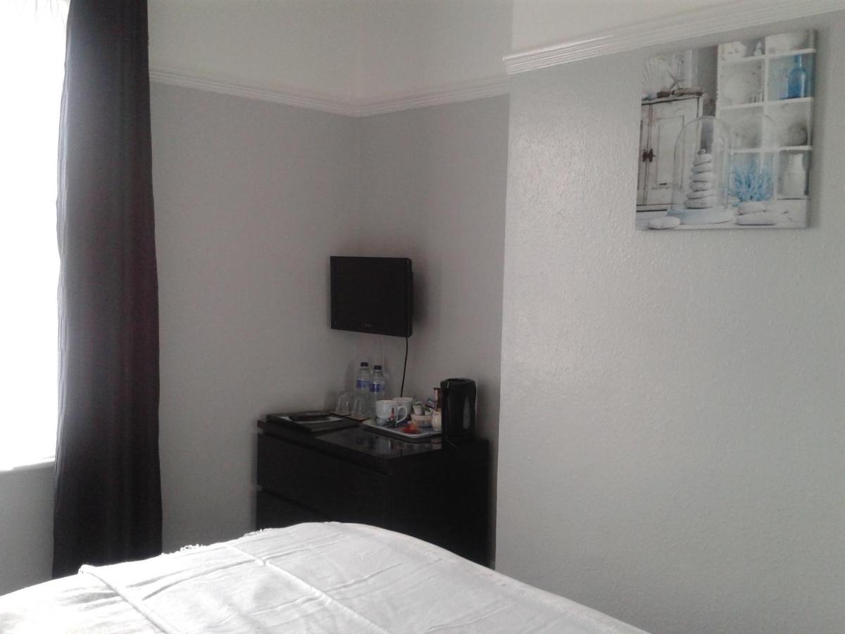 South Rising Guest House Poole Bagian luar foto