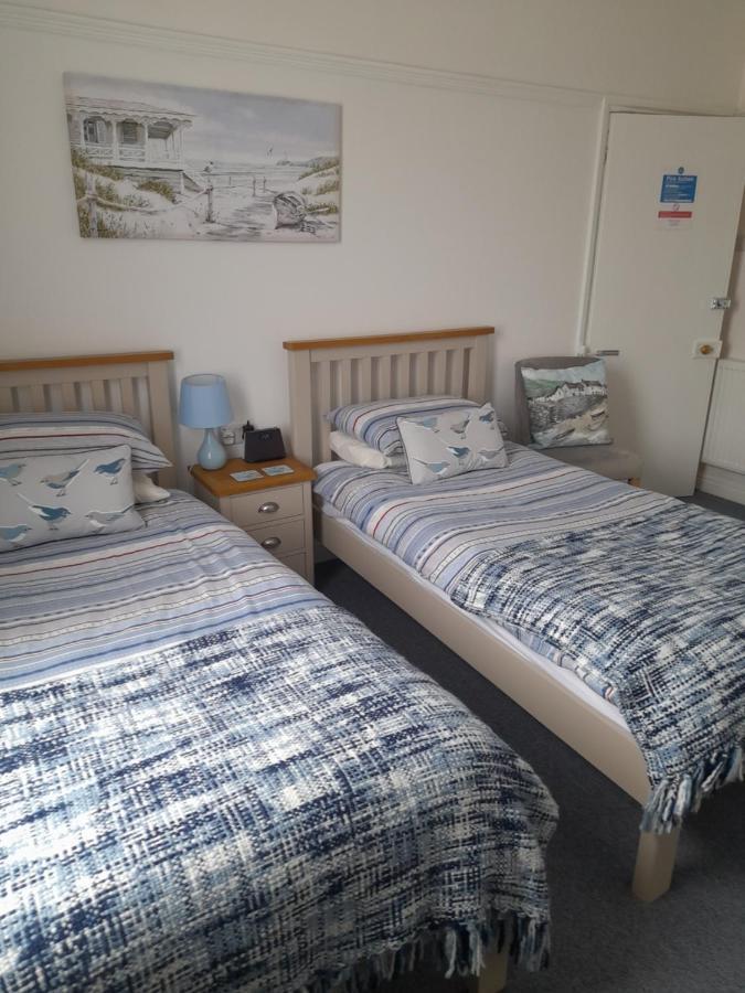 South Rising Guest House Poole Bagian luar foto
