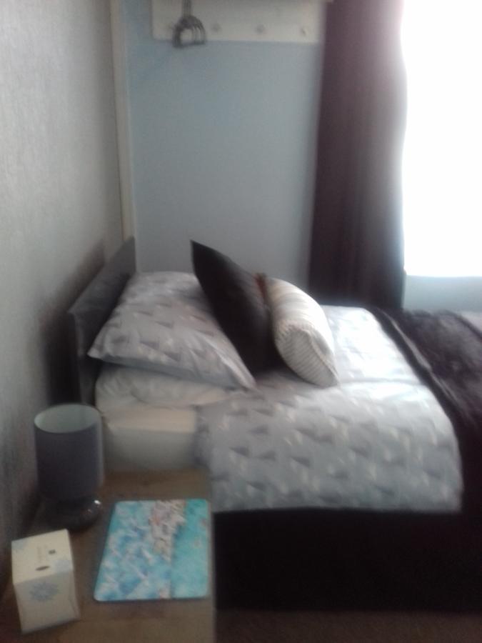 South Rising Guest House Poole Bagian luar foto